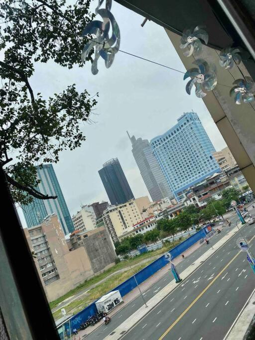 호치민 Le Bijou Chic In The Heart Of Saigon Charm With View 아파트 외부 사진