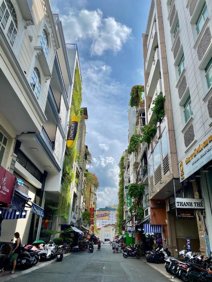 호치민 Le Bijou Chic In The Heart Of Saigon Charm With View 아파트 외부 사진