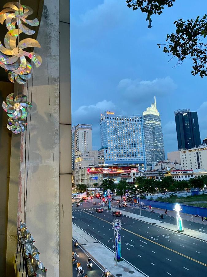 호치민 Le Bijou Chic In The Heart Of Saigon Charm With View 아파트 외부 사진